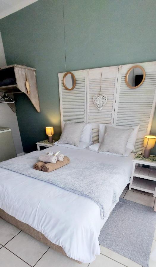 The Coelacanth Guest House And Beach Thyme Self Catering Kiddʼs Beach Zewnętrze zdjęcie